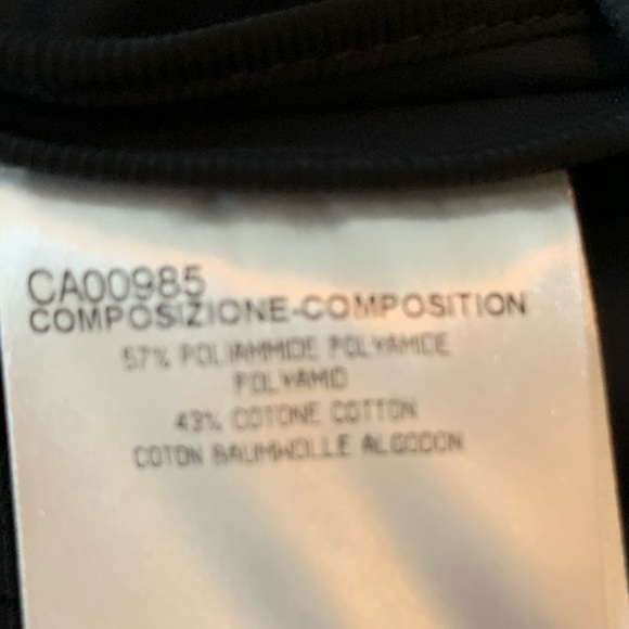 * Host Pick * Gucci Trench Coat - Picture 8 of 14